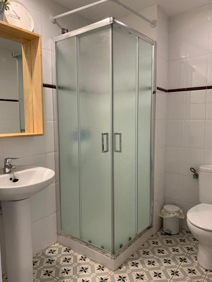 Habitacion Centrica Con Aire Acondicionado Bano Privado Nevera 卡达克斯 外观 照片